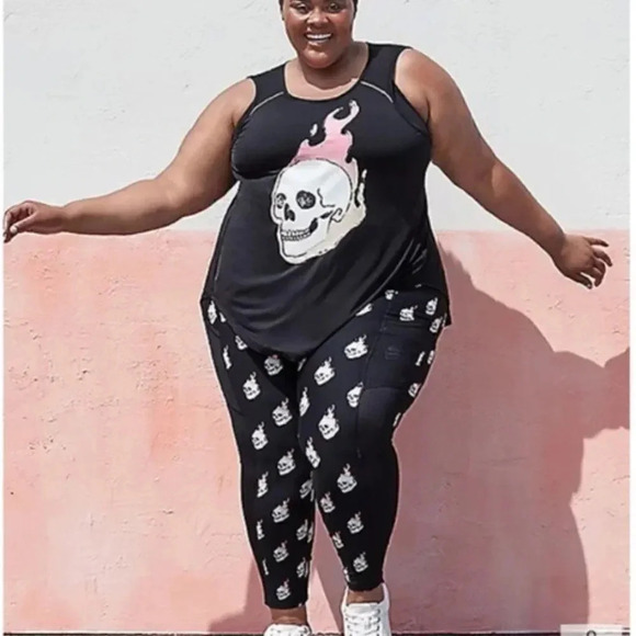 Torrid Active Leggings Athletic Pants Pockets Skull Flames Black Plus Size 2X - Picture 3 of 12